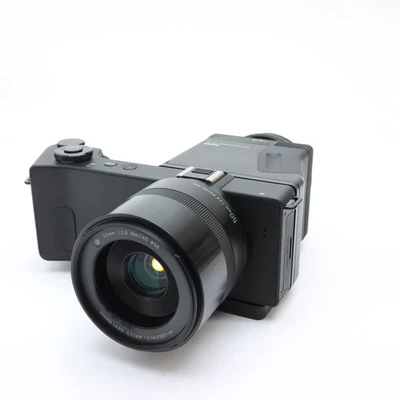 Sigma dp3 Quattro + LVF-01 LCD Viewfinder Kit #242 -Near Mint- - Image 1 of 4