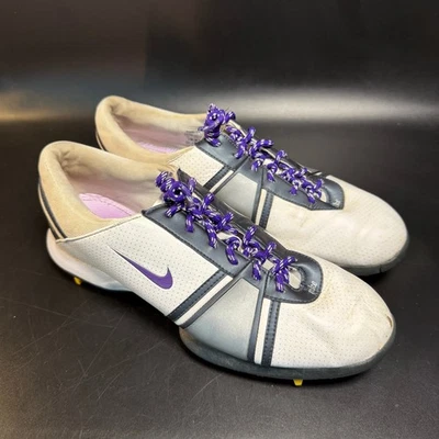 耐克 Air 高尔夫鞋钉女式 US 8 EUR 39 白色紫色皮革运动鞋 — 第 1/4 张图片
