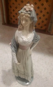 Lladró, Goya Lady #5125 porcelain figurine, Vincente Martinez, 12.5" - Picture 1 of 9