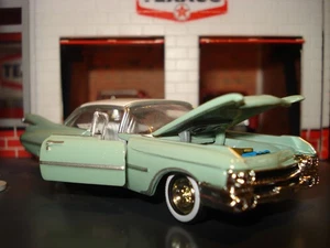 1959 59 CADILLAC COUPE LIMITED EDITION 1/64 1950'S CLASSIC METALLIC GREEN CADDY - Picture 1 of 4