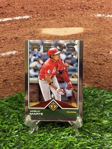 2024 Topps Transcendent Chrome Rookie Noelvi Marte #63 - Bild 1 von 2