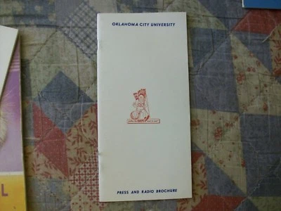 1958-59 OKLAHOMA CITY CHIEFS BASKETBALL MEDIA GUIDE Yearbook 1959 ABE LEMONS - Image 1 of 3