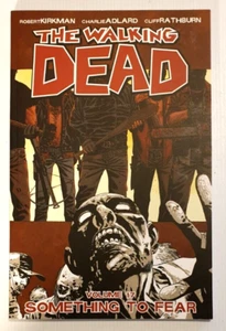 THE WALKING DEAD Volume 17 "Something To Fear: Graphic Novel Printed in the USA. - Picture 1 of 7