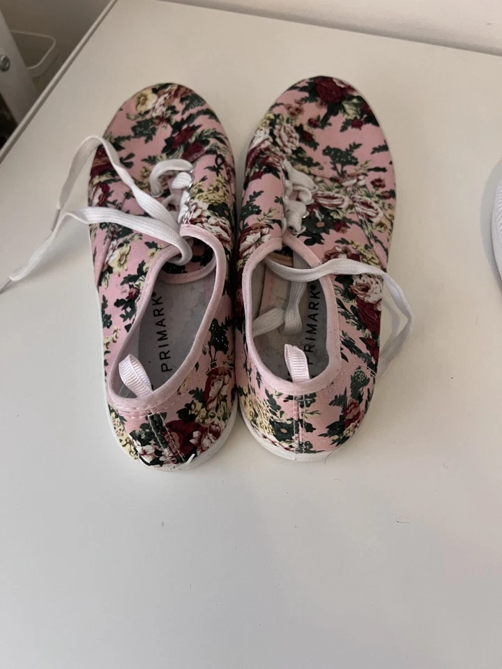 NEW Lace Up Pumps Sneakers Size UK 6 EU39 Pink Floral - Image 1 of 4