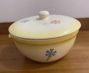 Rare Vintage Rarität Hull Cinderella Bouquet Covered Oven Serve Casserole & Lid. EUC - Bild 1 von 8