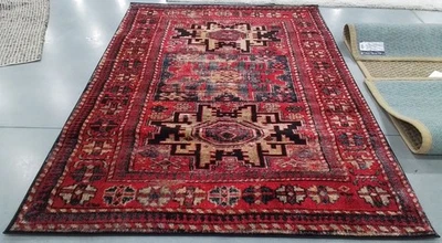 Tapete VERMELHO/MULTI 6'-7" x 9'-0" com defeito, preço reduzido 1172790393 VTH213A-6 - Imagem 1 de 4