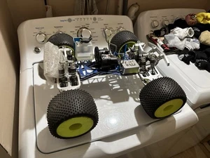 traxxas t maxx 2.5 truck used (RTR) Runs Great Good Condition - Picture 1 of 24