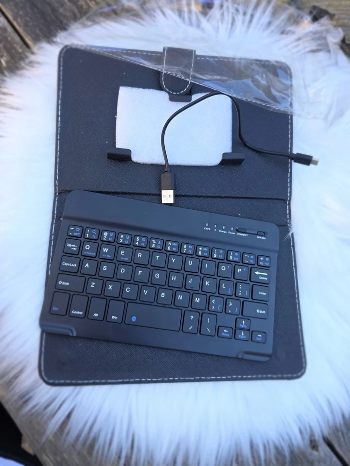 Bluetooth Keyboard, Wireless Keyboard + Bluetooth Keyboard Stand for iOS/Android - Image 1 of 4