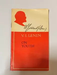 "On Youth", V.I. Lenin. Paperback 1970. Progress Publishers Moscow. 64 pg. - Picture 1 of 6