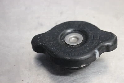 13-17 Kawasaki Ninja 300 Engine Radiator Cap — 第 1/4 张图片