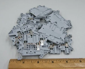 Lot of 10 UT 2.5-TWIN | Phoenix Contact | Terminal Block 2.5mm2 Grey, S-7388 - Picture 1 of 3