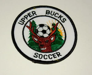 2 Upper Bucks County Pennsylvania PA Soccer Club Team Associac. Nuevo parche década de 1990 - Imagen 1 de 1
