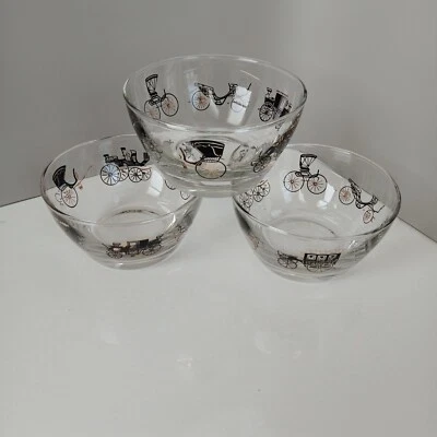 Cuencos transparentes vintage de frutas y postres Libbey con carro de caballos entrenador de escenario  Foto 1 de 4