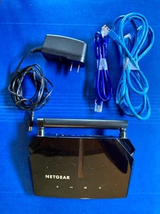 Netgear AC1000 / WiFi Router / Model R6080 / 4 ports - Picture 1 of 2