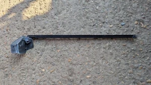 BMW 2 DOOR WEATHER SEAL RUBBER GUIDE TRIM F22 (2014-2019) FRONT RIGHT - Picture 1 of 7