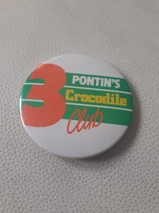 Insignia vintage Pontins Crocodile Club - Imagen 1 de 3