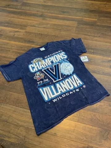 47'  NCAA VILLANOVA  FINAL FOUR Vintage Tubular Men's T-Shirt, MEDIUM,  New Cover