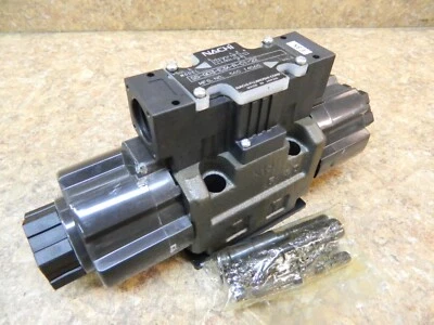 Nachi SS-G03-E3X-R-C1 22 гидравлический направленный управляющий клапан 100 В / 50/60 Гц - Изображение 1 из 4