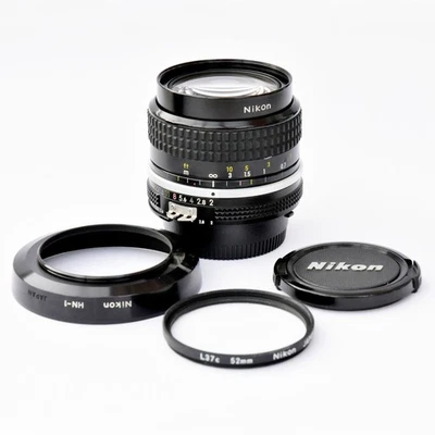 Nikon Nikkor 24mm f2 AI Super Sharp Manual Focus Nr. Mint. Tested see Images - Image 1 of 4