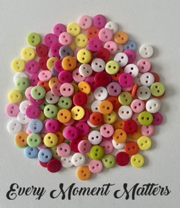 100 x MIXED COLOURED ROUND ACRYLIC TINY BUTTONS 9mm For Dolls Craft Cards - Picture 1 of 1