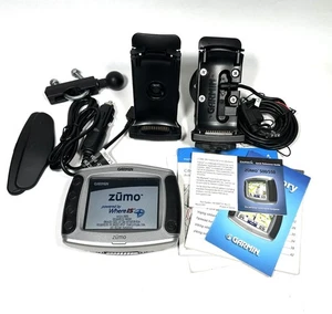 Garmin Zumo 550 Motorcycle GPS with Bluetooth & Accessories - Picture 1 of 4