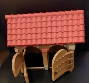 toy farm building - Picture 1 of 2