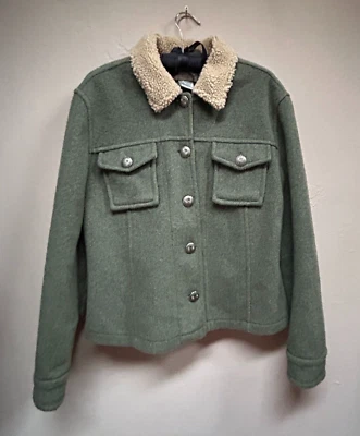Chaqueta Grande Verde Cuello Vellón Sherpa Mezcla Acrílico Colección Tasha Polizzi Foto 1 de 4