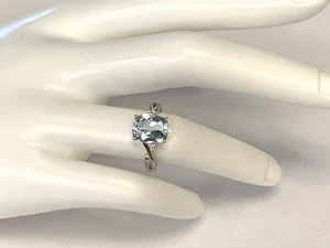 14K WHITE GOLD GENUINE AQUMARINE AND DIAMOND RING ESTATE - Picture 1 of 9