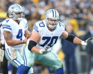 ZACK MARTIN & DAK PRESCOTT 8X10 PHOTO DALLAS COWBOYS PICTURE NFL FOOTBALL  - Picture 1 of 1