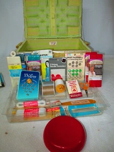 Vintage Dritz Nähkorb Box aus geflochtenem Weidengeflecht gefüllt mit Vorstellungen - Bild 1 von 7
