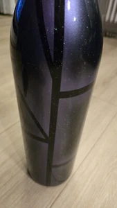 3 Liter Flasche Asbach Uralt in violett/schwarz lackiert, Glitzer Korken, Karton - Bild 1 von 12