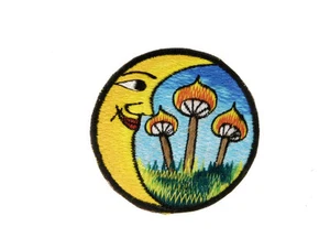 Ecusson brode mandala lune champignon bouddhiste Fait main au Nepal SD2T - Picture 1 of 1