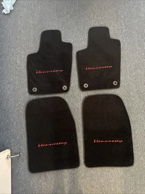 2018 - 2021 Jeep Grand Cherokee REAL Hennessy Floor Mats RARE!!! - image 1 of 4