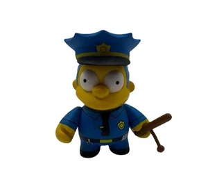Kidrobot The Simpsons Serie 1 Polizeichef Wiggum 3 Zoll Vinyl Figur lose - Bild 1 von 3