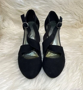 Ladies Shoes Size 8. Delflex Comfort . Black Suede 3” Heels. - Picture 1 of 10