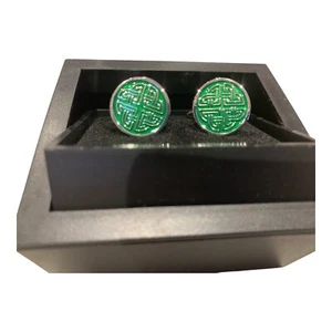 Herren Manschettenknöpfe irisch keltischer Knoten grün Emaille Metall Saint Patricks Geschenk - Bild 1 von 6