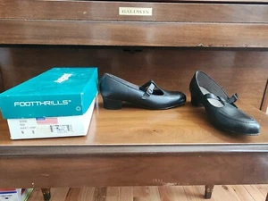 NEW! FootThrills Women's Leather Rena Black T-Strap Shoes, 8N, Narrow - Picture 1 of 2