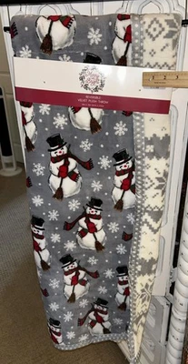 NWT Merry & Bright Reversible Velvet Plush Throw Winter Xmas Snowman& Snowflakes - Image 1 of 4