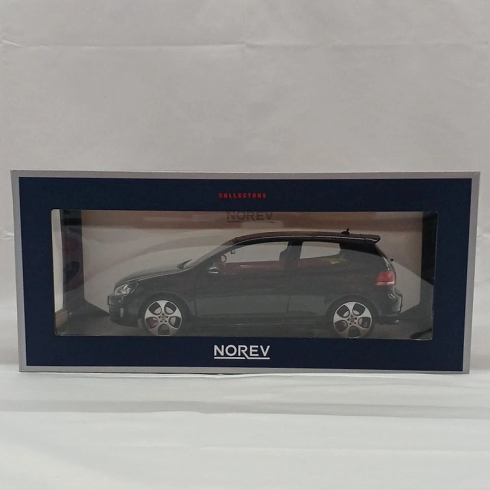 NOREV Volkswagen Golf 1/18 scale car - Image 1 of 4