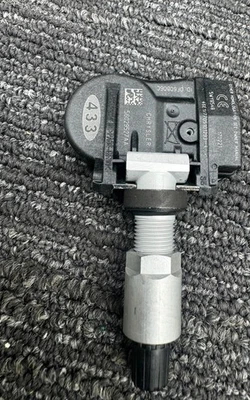 New OE 2008-2010 Dodge Grand Caravan / Town & Country Tire Pressure Sensor - Image 1 of 2