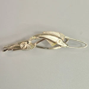 Clip de corbata vintage Stratton para hombre pesca de peces tono dorado - Imagen 1 de 3