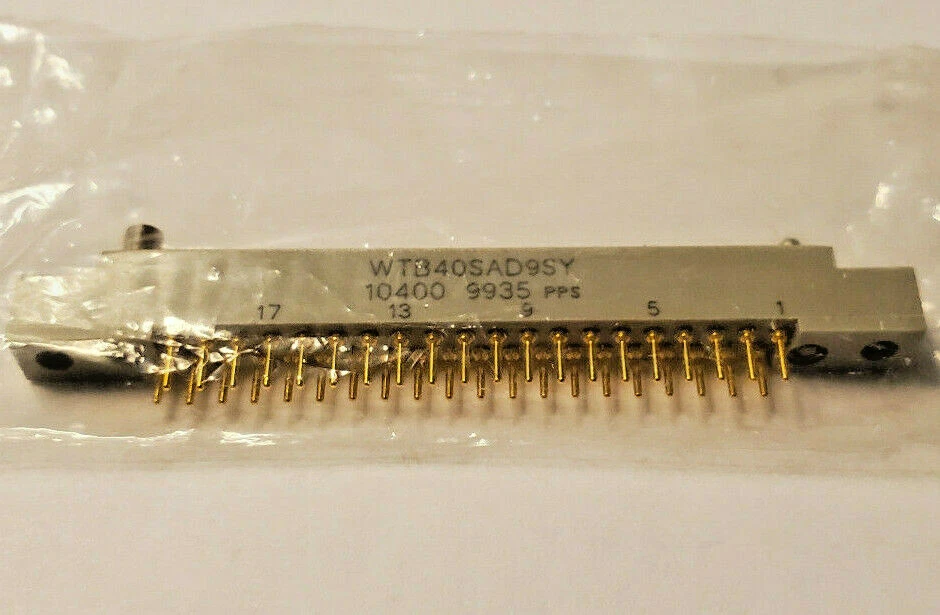 AIRBORN WTB40SAD9SY Rectangular MIL Spec Connector - Image 1 of 3