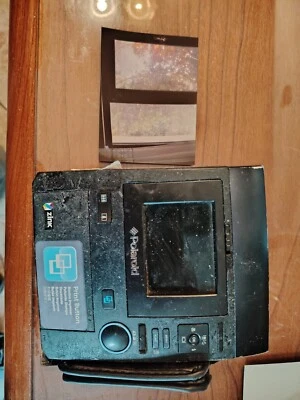 POLAROID Z340 Funzionante Con Esterno Rovinato, con Batteria, Scatola, Accessori - Immagine 1 di 4