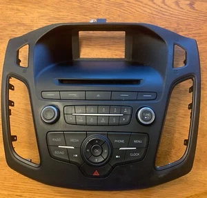 2015,16,17FORD ESCAPE AM/FM SIRIUS RADIO CONTROL PANEL FACE PLATE F1EB-18835 - Bild 1 von 5