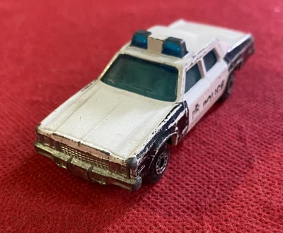 MATCHBOX Modellino Auto PLYMOUTH GRAN FURY POLICE N. 10 (1979) 1:64 Metallo - Immagine 1 di 3