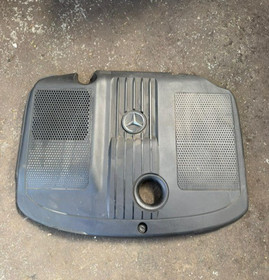 Mercedes E Class W212 2.2 CDI Diesel 2015 Engine TOP Cover A6510102767