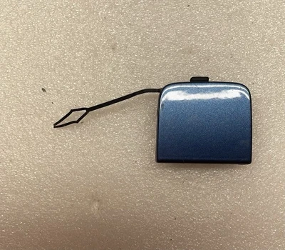 Tapa tapa delantera remolque Volkswagen Jetta 2015-2018 5C6.807.241.F OEM Foto 1 de 4