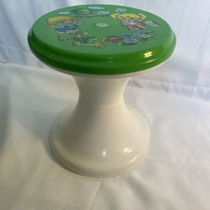 Children’s Vintage Plastic Stool. Green With Children And Animals. - Picture 1 of 9