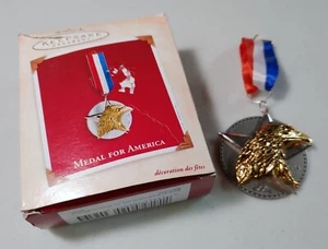 Medal for America - Hallmark Keepsake Christmas Ornament w/ Box - Picture 1 of 7