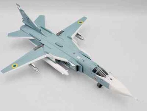 1/72 Calibre Wings CA722403 Su-24M Ukraine White 2 Alloy Fertigmodell - Bild 1 von 4